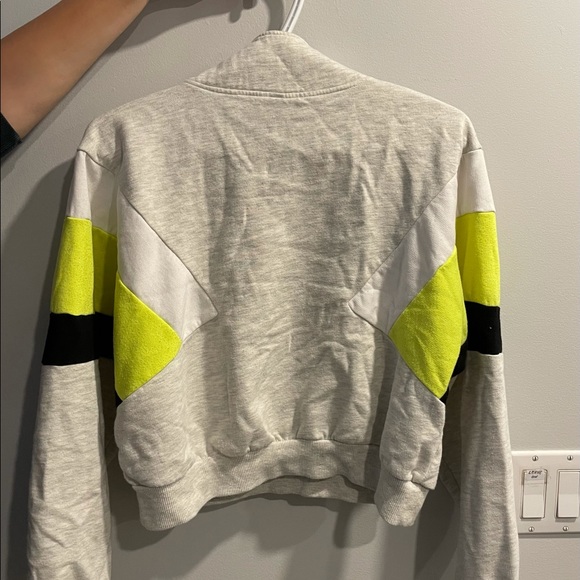 H&M Cropped Pullover Sweater - Picture 2 of 2